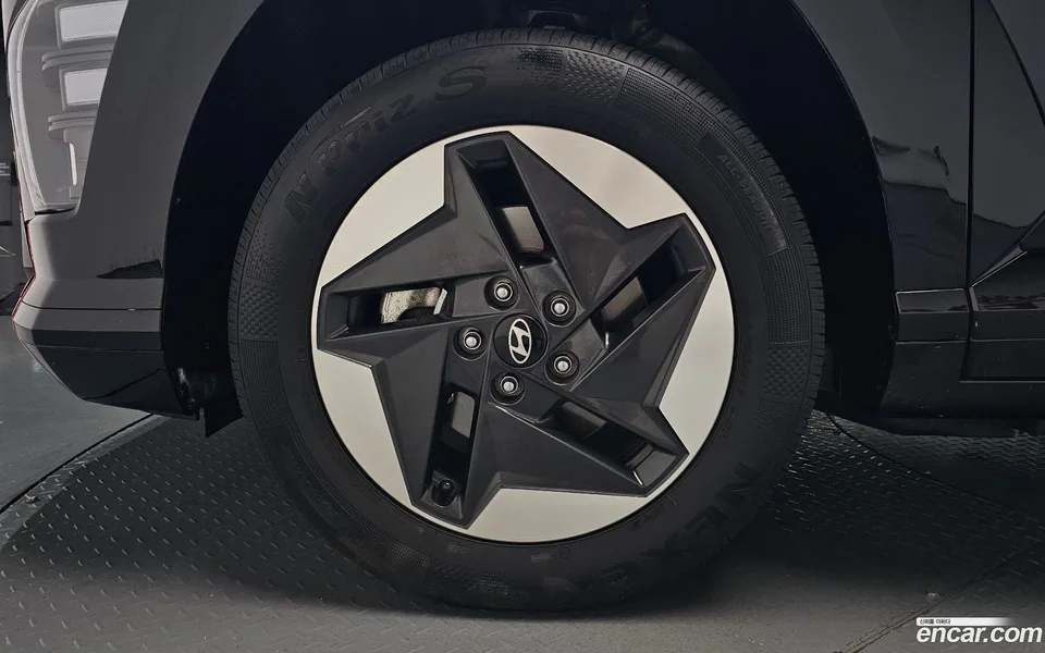 Hyundai Kona Electric 2023 — thumbnail 5