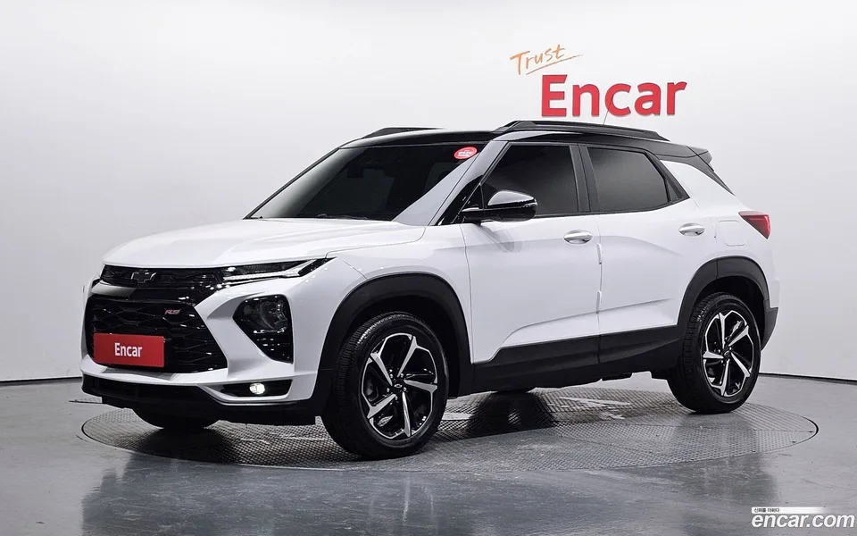 Chevrolet Trailblazer 1.3 2WD 2023 — photo 1, buy with delivery to Moscow