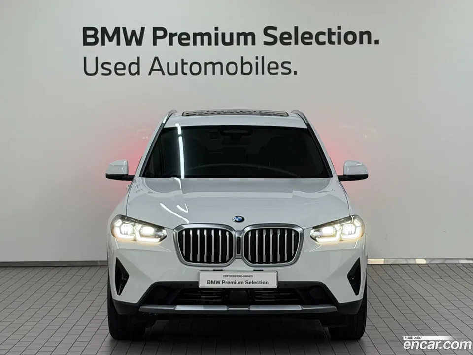 BMW X3 xDrive 20i 2022 — thumbnail 3