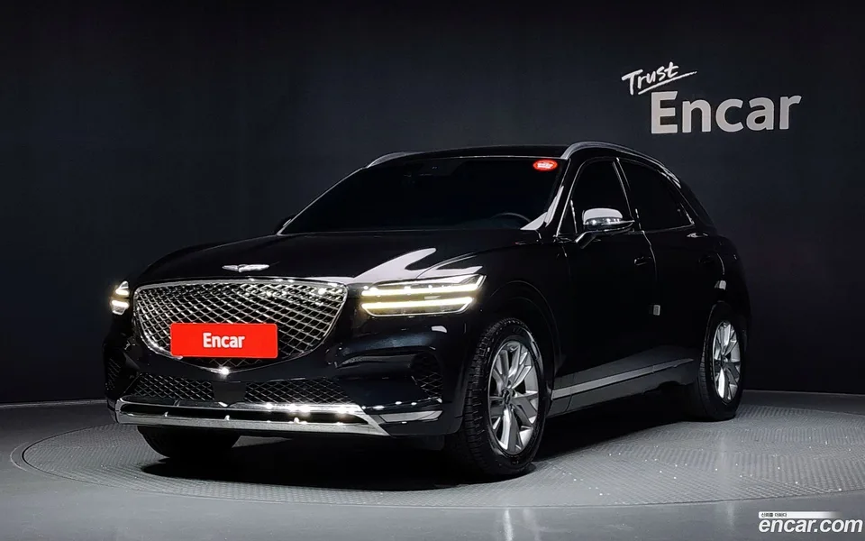 Genesis GV70 2.5T 2WD 2023 — photo 1, buy with delivery to Moscow