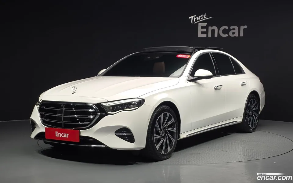 Mercedes-Benz E-Class E300 4MATIC 2024 — photo 1, buy with delivery to Moscow