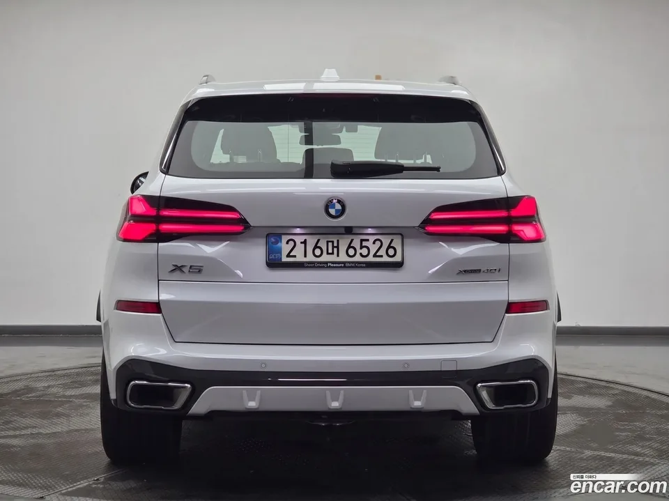 BMW X5 xDrive 40i M 2025 — миниатюра 4