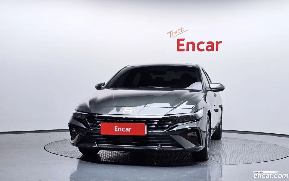 Hyundai Avante CN7 1.6 2025 — thumbnail 3