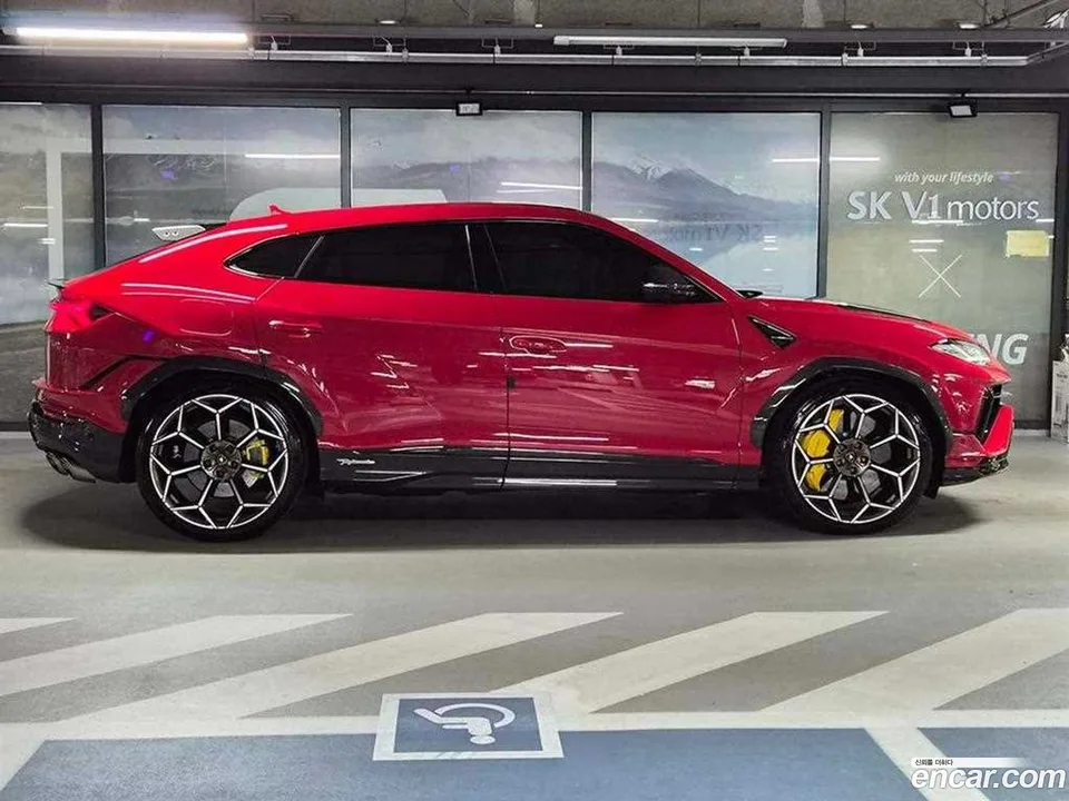 Lamborghini Urus 4.0 V8 2023 — thumbnail 3