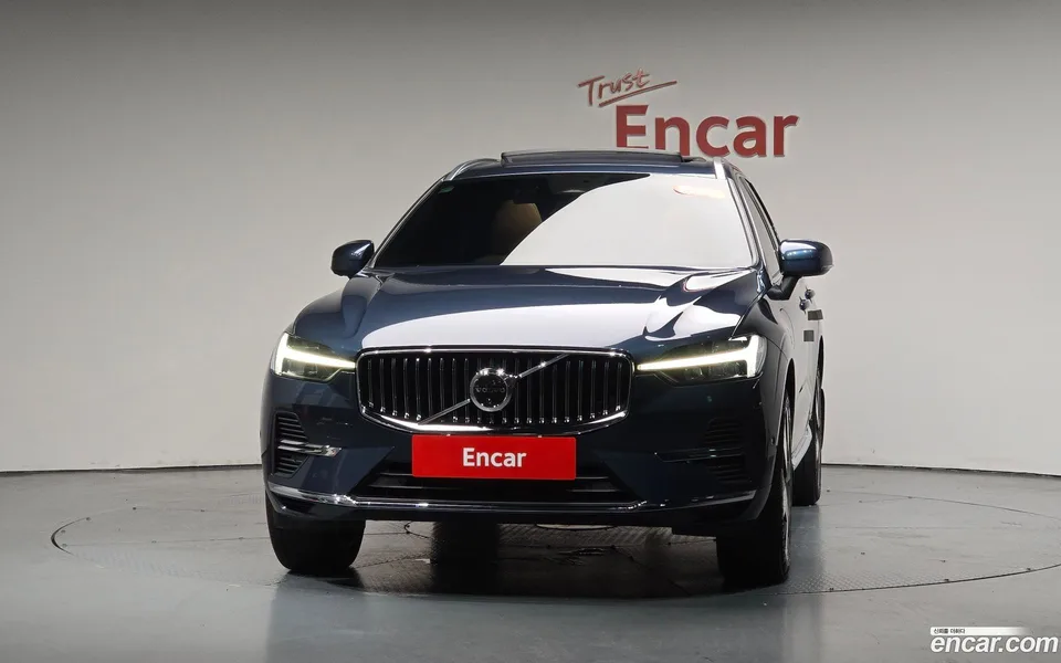 Volvo XC60 T8 2024 — миниатюра 3