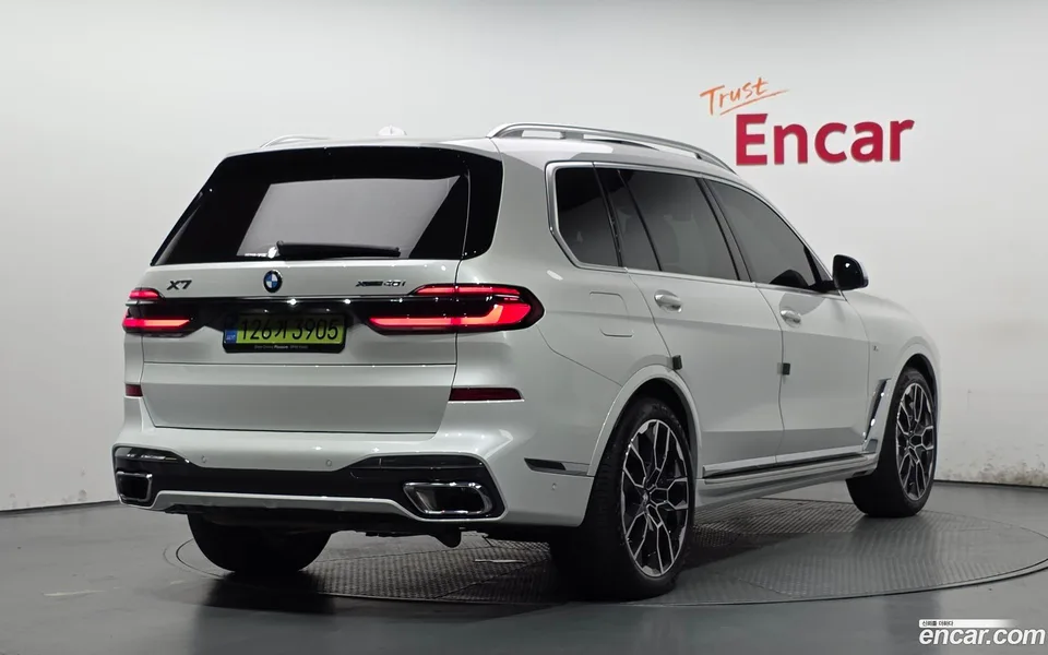 BMW X7 xDrive 40i M 7 2025 — миниатюра 2