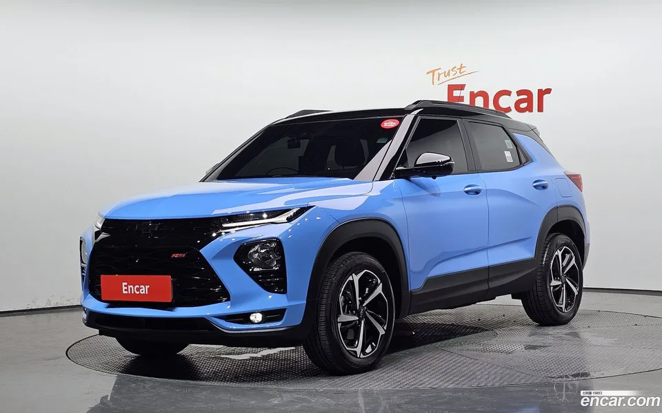 Chevrolet Trailblazer 1.3 4WD 2023 — photo 1, buy with delivery to Moscow