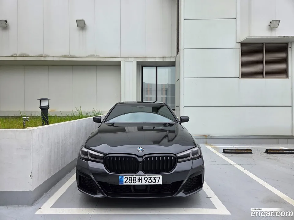 BMW 5 Series 523d M 2023 — photo 1, buy with delivery to Moscow