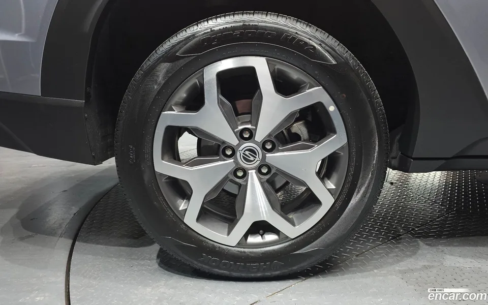 KG Mobility Torres 1.5 4WD 2023 — thumbnail 5