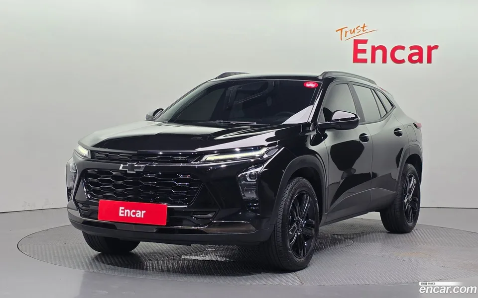 Chevrolet Trax Crossover 1.2 ACTIV 2023 — photo 1, buy with delivery to Moscow