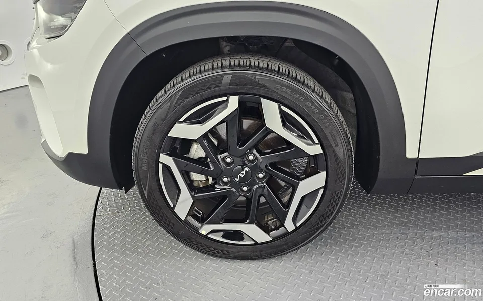 Kia Seltos 1.6 2WD 2024 — thumbnail 2