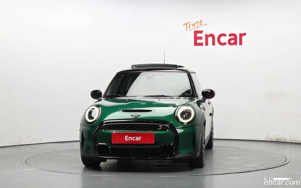 MINI Cooper S 2023 — thumbnail 3