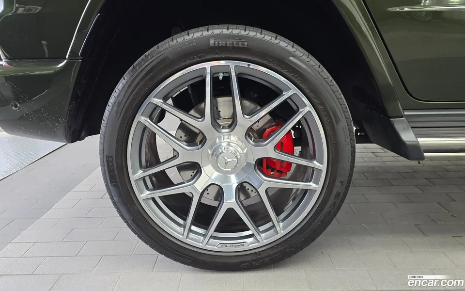 Mercedes-Benz G-Class (W463b) AMG G63 2023 — thumbnail 2