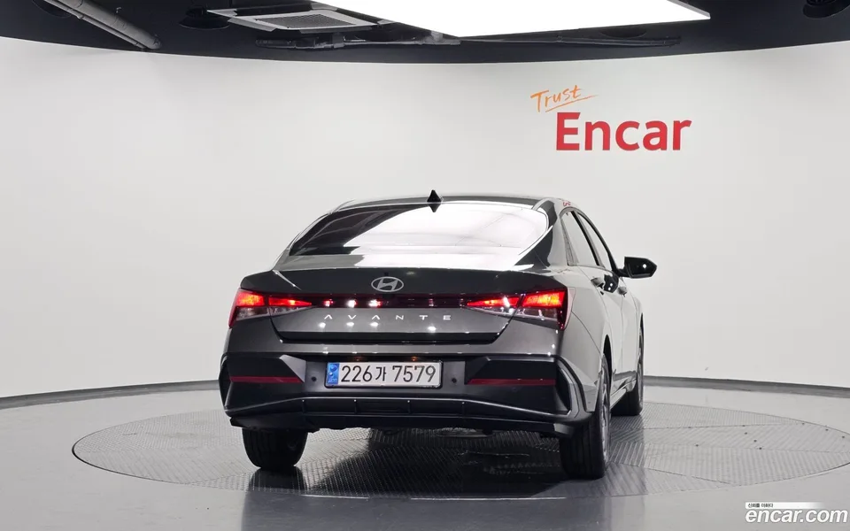 Hyundai Avante CN7 1.6 2023 — thumbnail 4