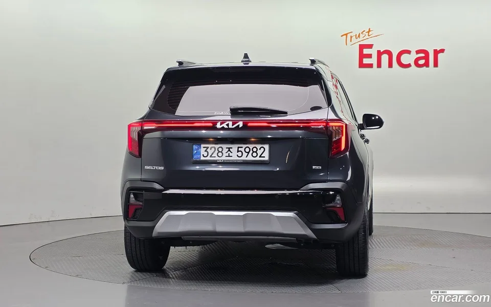 Kia Seltos 1.6 4WD 2024 — thumbnail 4