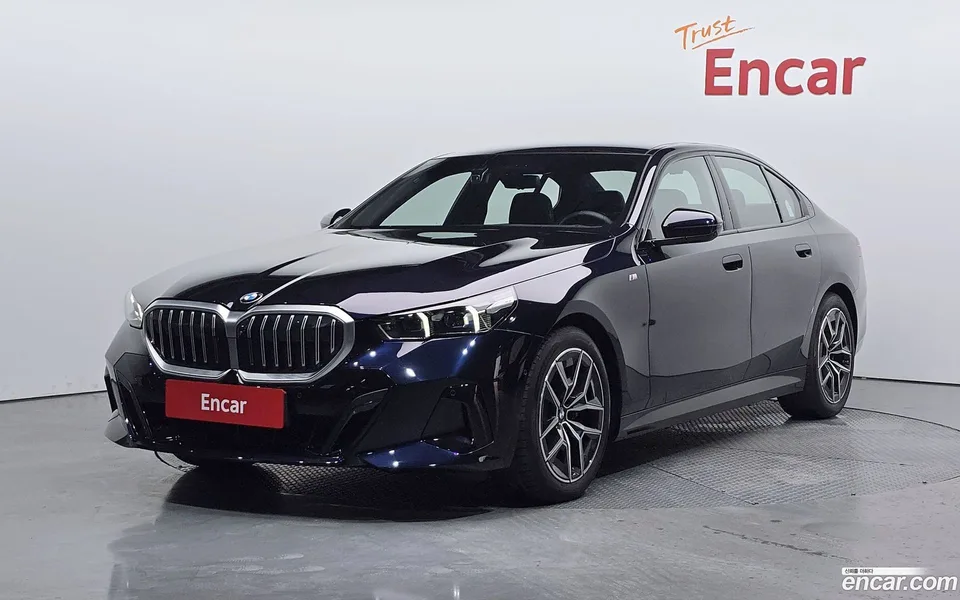 BMW 5 Series 520i M 2025 — photo 1, buy with delivery to Moscow