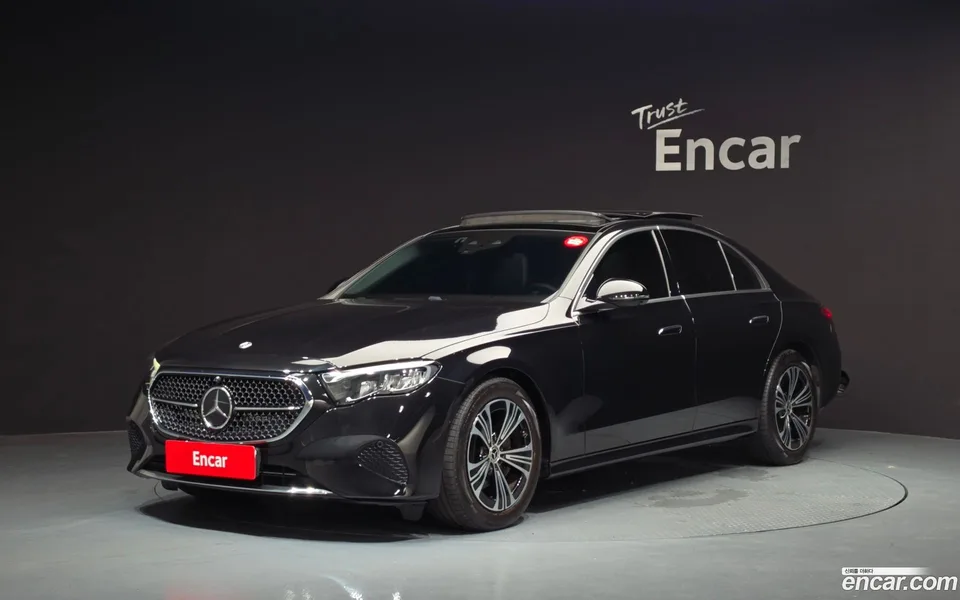 Mercedes-Benz E-Class E200 2024 — photo 1, buy with delivery to Moscow