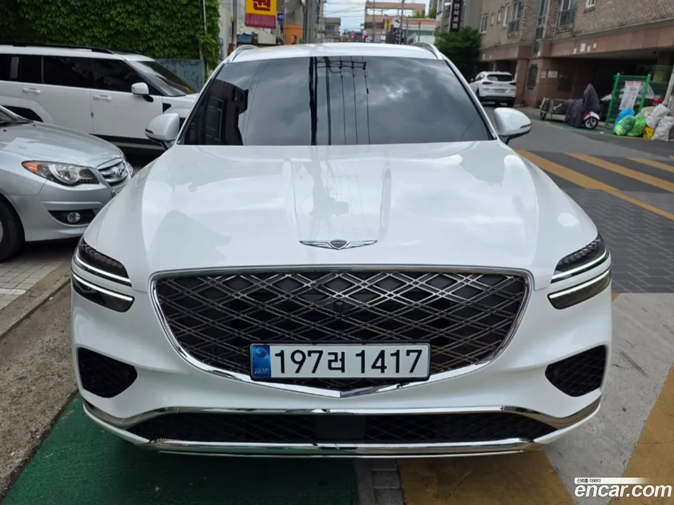 Genesis GV70 2.5T 2WD 2026 — photo 1, buy with delivery to Moscow