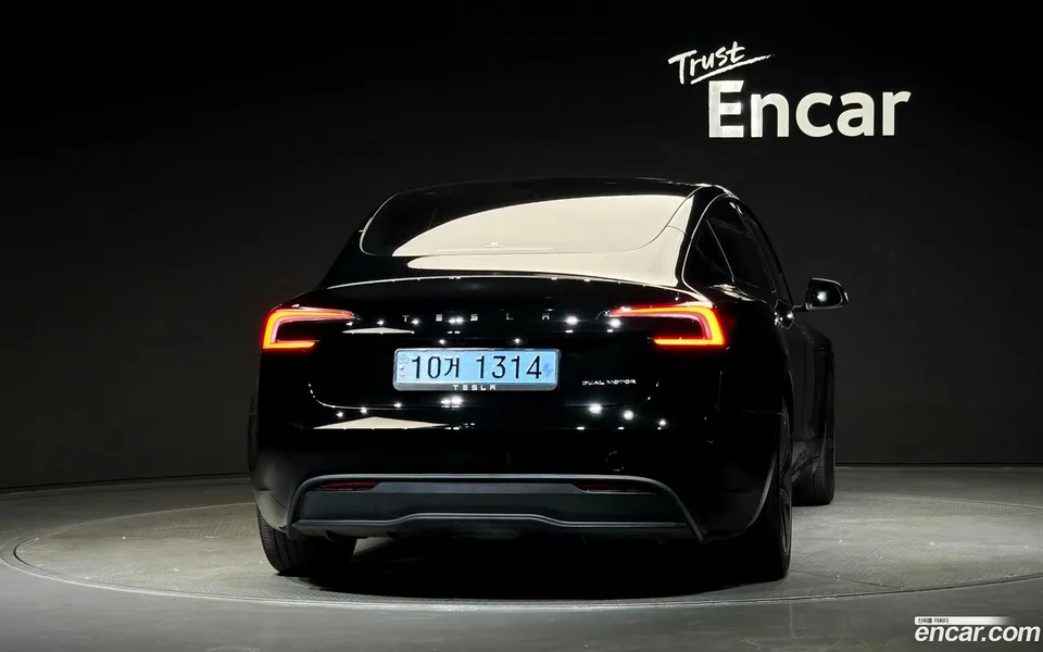 Tesla Model 3 AWD 2024 — thumbnail 4