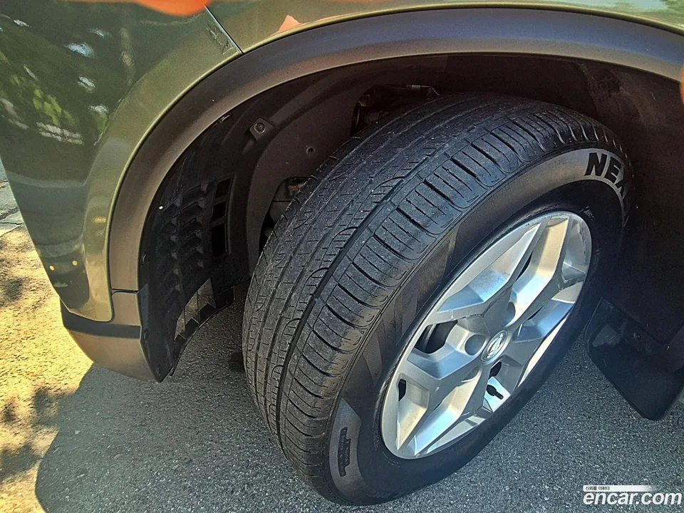 KG Mobility Rexton Sports 2.2 4WD 2023 — thumbnail 2