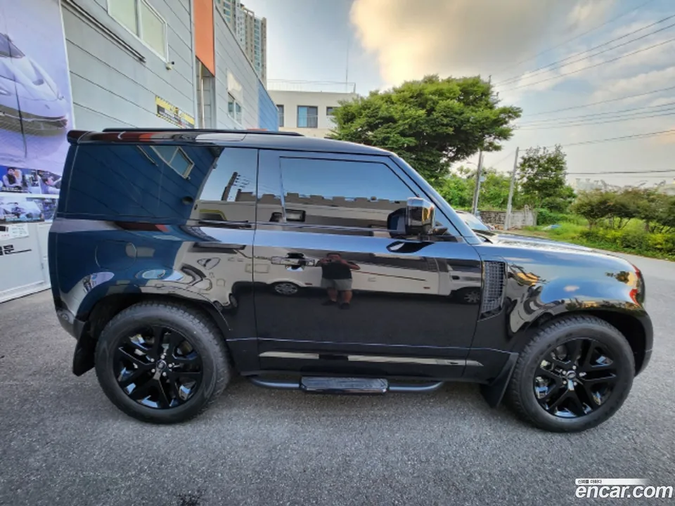 Land Rover Defender 90 D250 XS 2024 — thumbnail 4