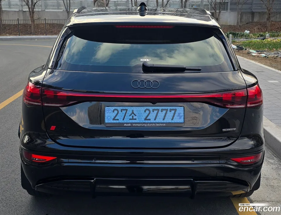 Audi Q6 e- 2025 — thumbnail 4