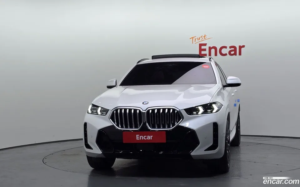 BMW X6 xDrive40i M 2023 — thumbnail 3