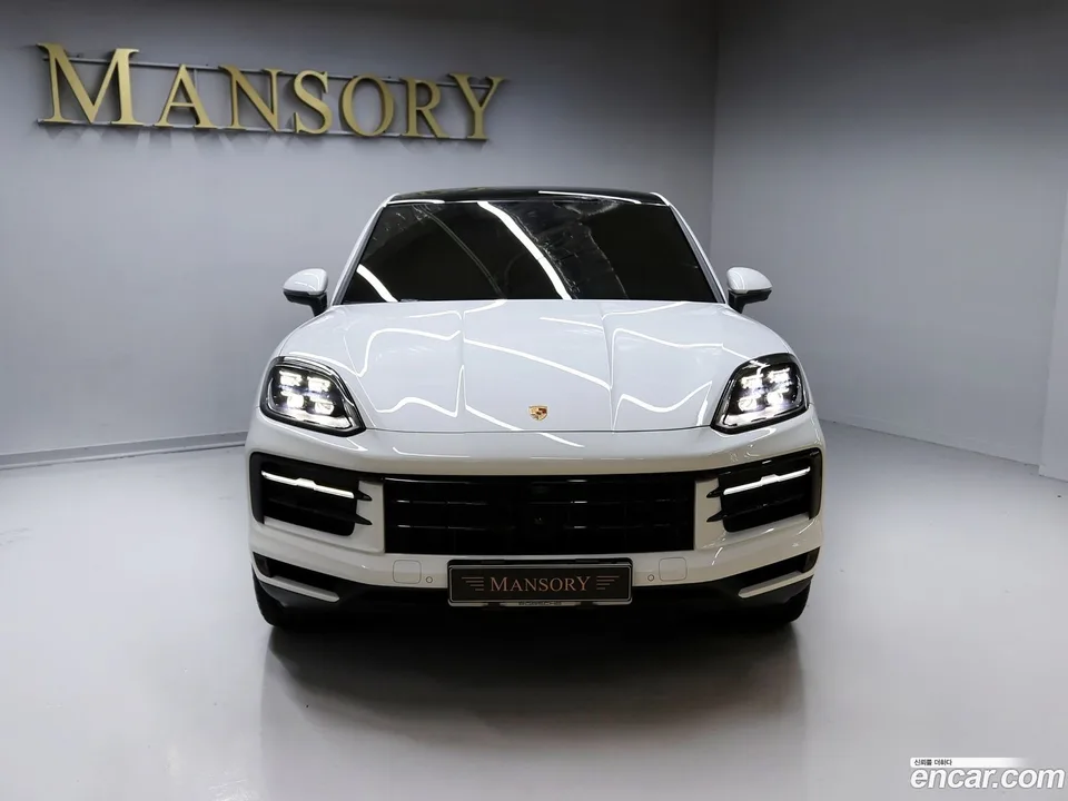 Porsche Cayenne 3.0 2023 — thumbnail 3