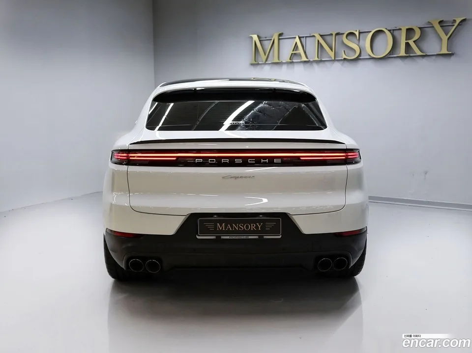 Porsche Cayenne 3.0 2023 — thumbnail 4