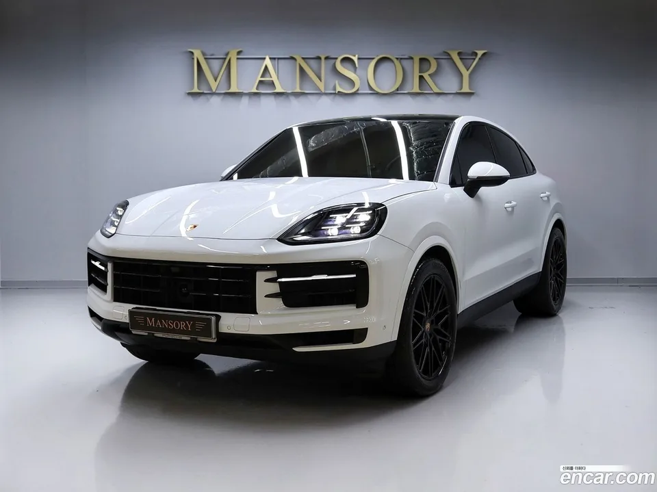 Porsche Cayenne 3.0 2023 — photo 1, buy with delivery to Moscow