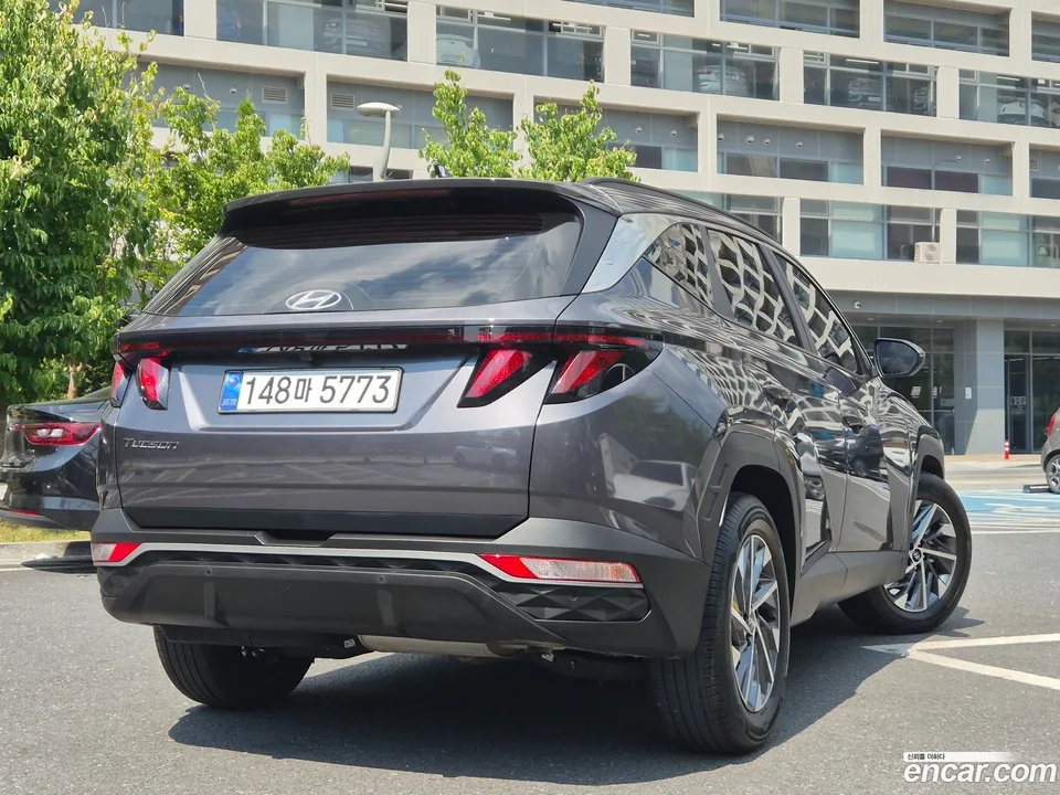 Hyundai Tucson 2.0 2WD 2023 — thumbnail 4