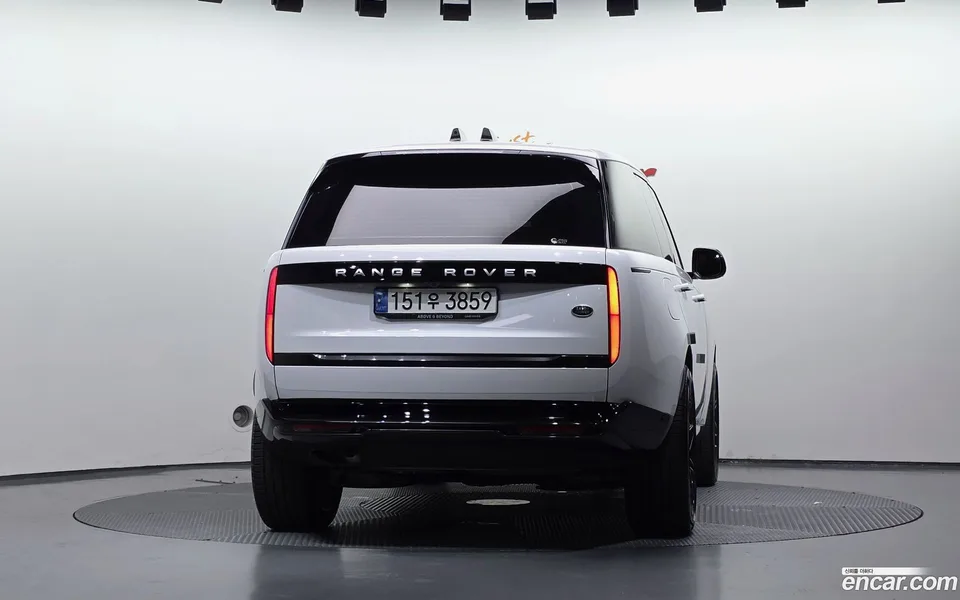 Land Rover Range Rover D350 AB 2022 — thumbnail 4