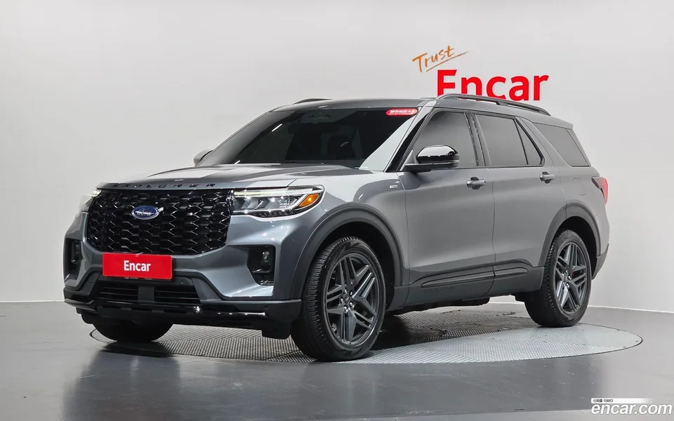 Ford Explorer 2.3 ST- 4WD 2025 — photo 1, buy with delivery to Moscow