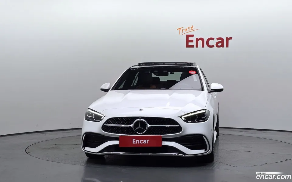 Mercedes-Benz C-Class C200 AMG Line 2025 — thumbnail 3