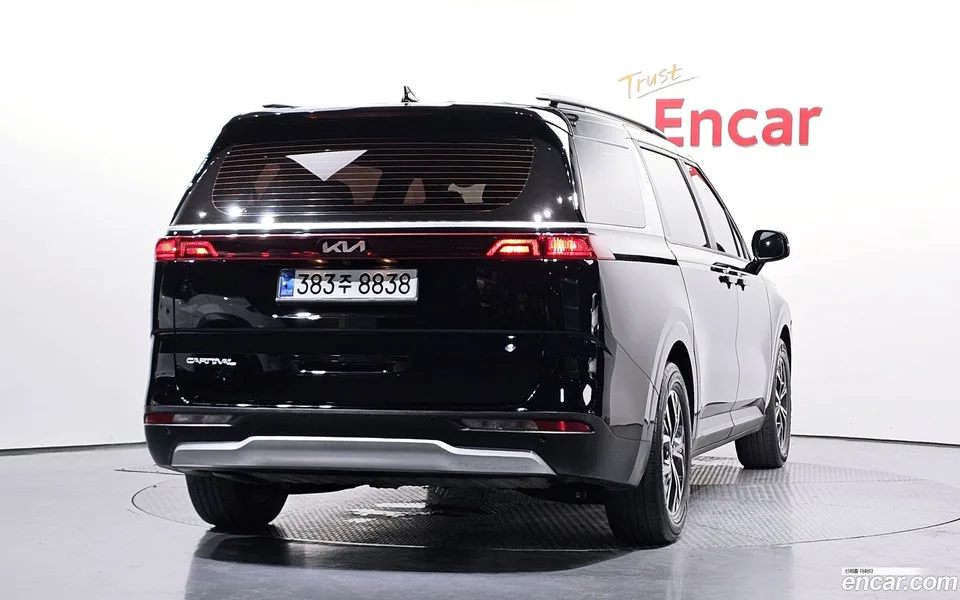 Kia Carnival 9 2022 — thumbnail 4