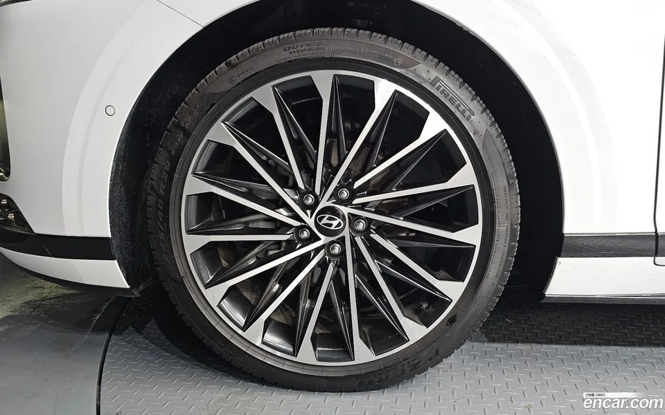 Hyundai Grandeur Hybrid 2024 — thumbnail 2