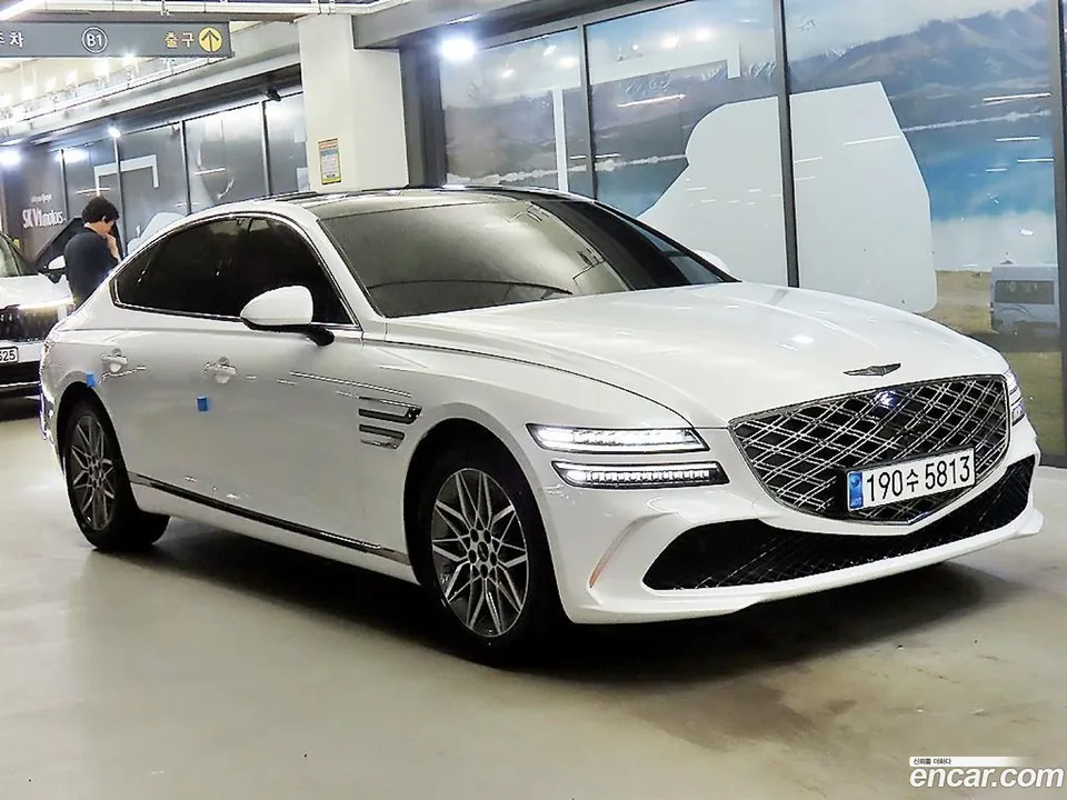 Genesis G80 2.5 2WD 2024 — photo 1, buy with delivery to Moscow
