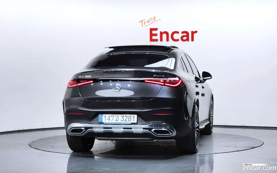 Mercedes-Benz GLC-Class GLC300 4MATIC 2025 — thumbnail 4
