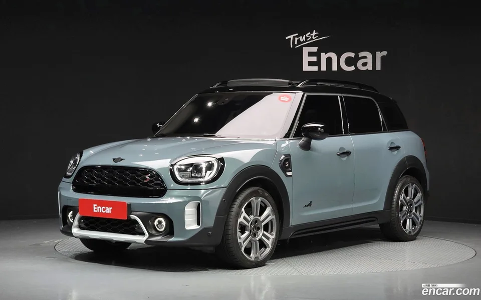 MINI Cooper S Countryman ALL4 2023 — photo 1, buy with delivery to Moscow