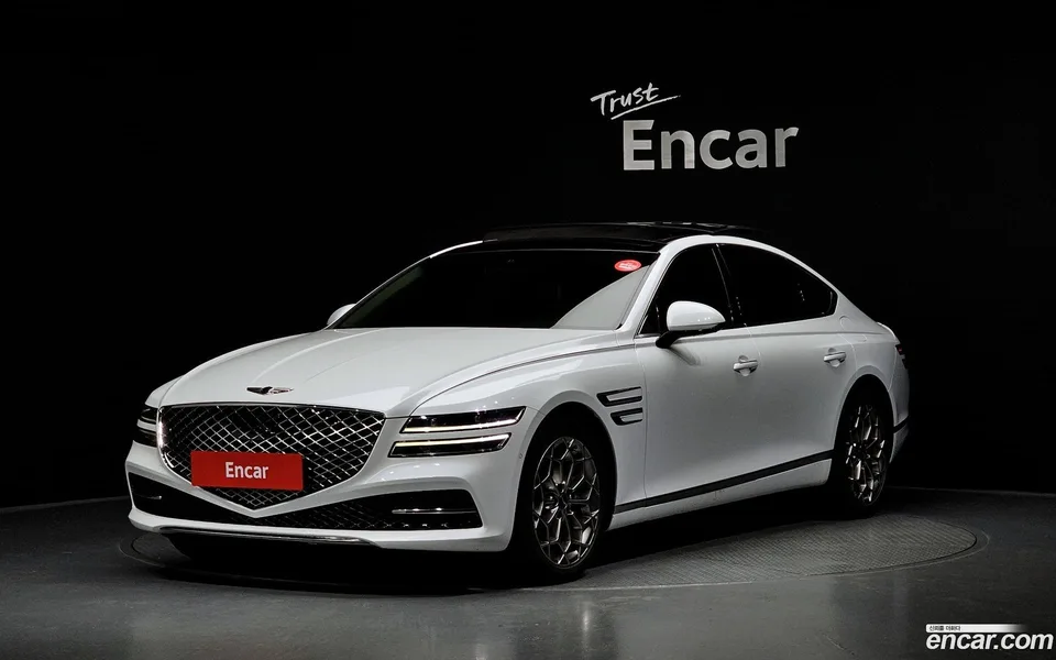 Genesis G80 3.5 AWD 2022 — photo 1, buy with delivery to Moscow