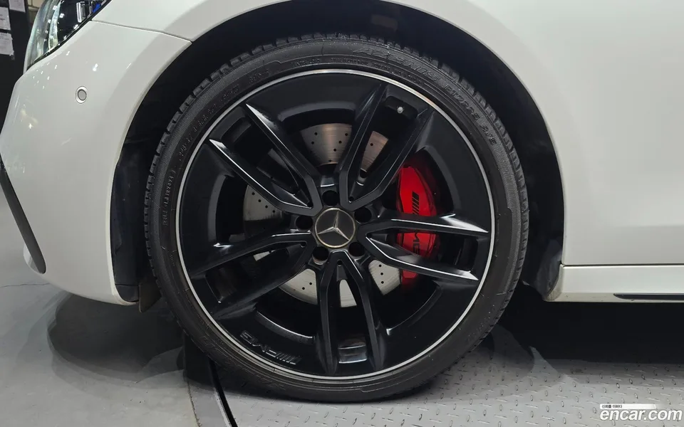 Mercedes-Benz E-Class E53 AMG 4MATIC+ 2022 — thumbnail 2