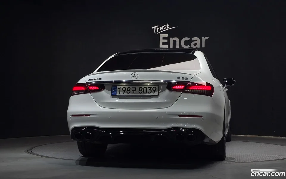 Mercedes-Benz E-Class E53 AMG 4MATIC+ 2022 — thumbnail 4
