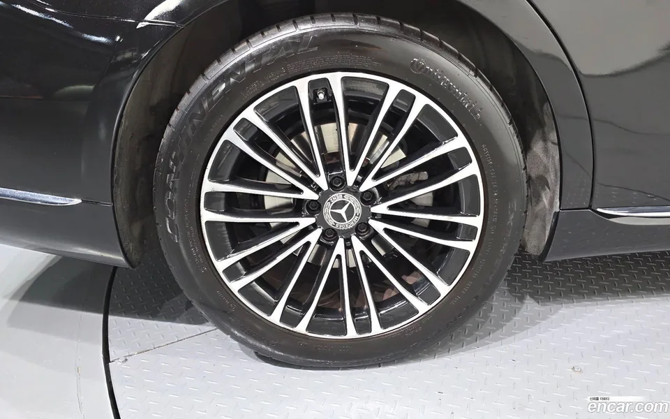 Mercedes-Benz S-Class S350 d 2022 — thumbnail 2