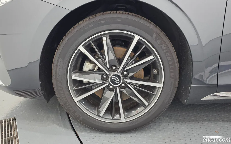 Hyundai Grandeur IG 2.5 2022 — миниатюра 2