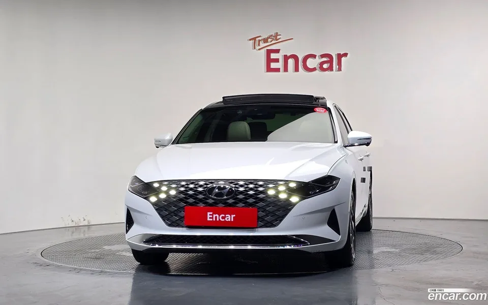 Hyundai Grandeur IG Hybrid 2022 — thumbnail 3