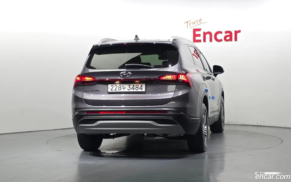 Hyundai SantaFe 2.2 2WD 2022 — thumbnail 4