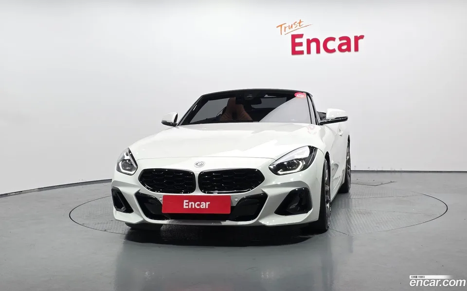 BMW Z4 M40i 2023 — thumbnail 3