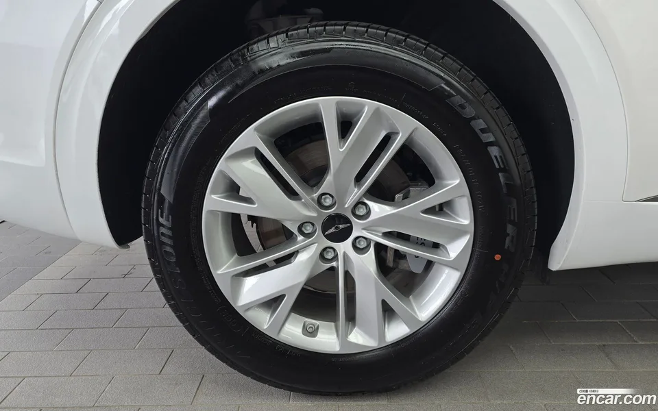 Genesis GV70 2.5T 2WD 2025 — thumbnail 2