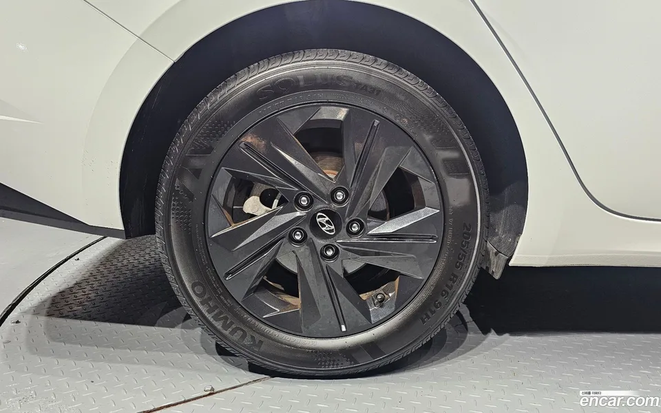 Hyundai Avante 1.6 2023 — thumbnail 2