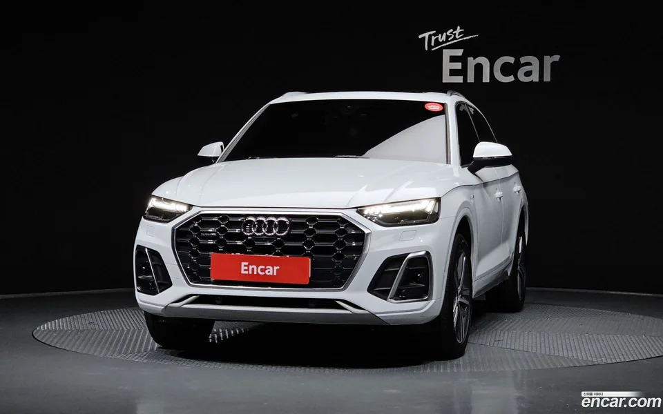 Audi Q5 45 TFSI 2022 — thumbnail 3